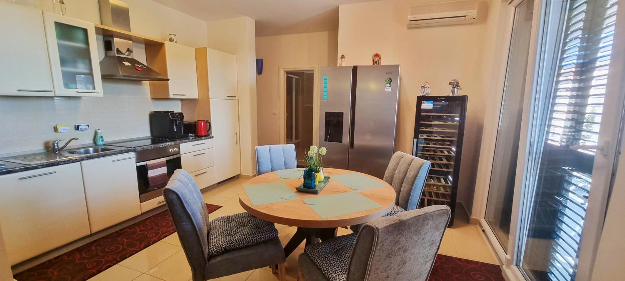 Apartment Zana โนวาลยา ภายนอก รูปภาพ