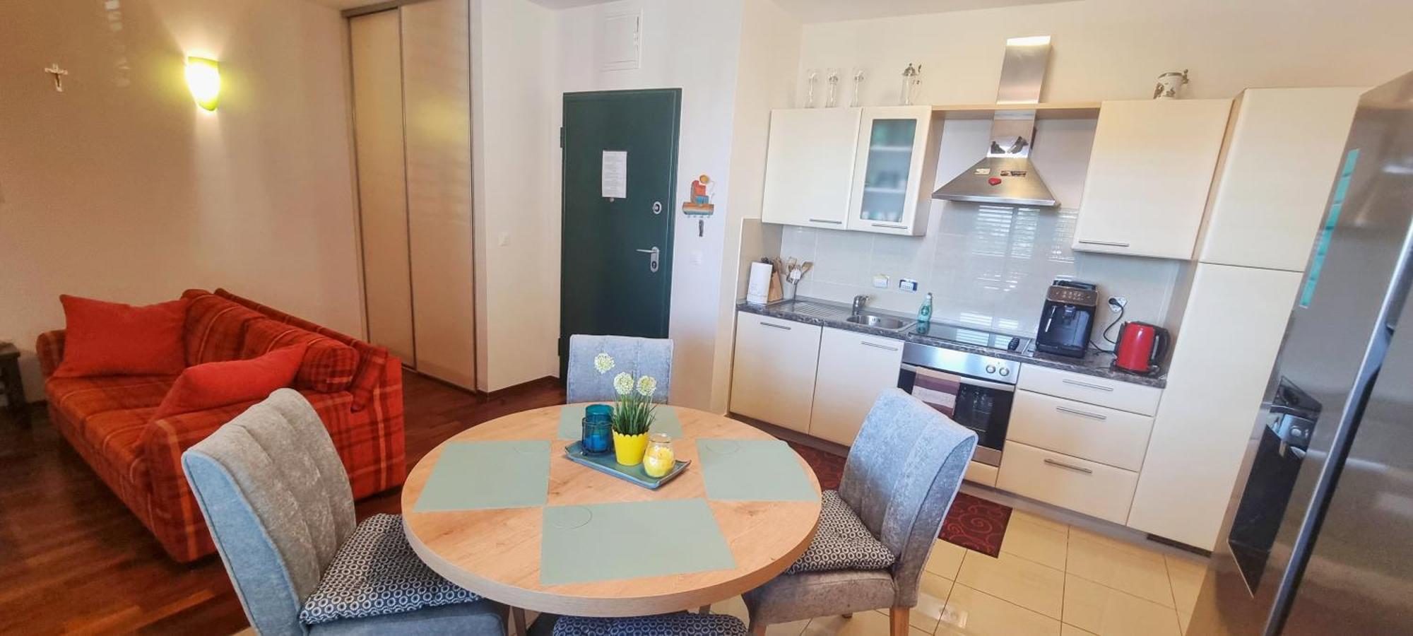 Apartment Zana โนวาลยา ภายนอก รูปภาพ
